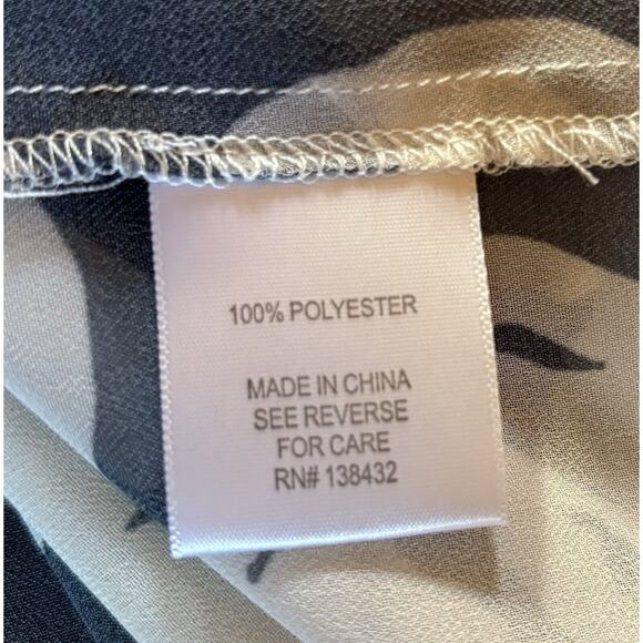 Modcloth Sheer Floral Button Front Blouse Womans Small Wide Collar Black Cream - Picture 7 of 8